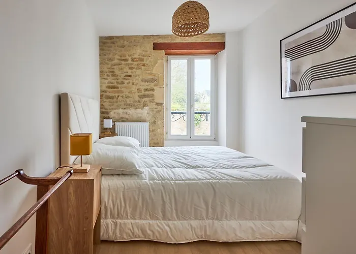 Des Malons - Maison A 100m De La Holiday home